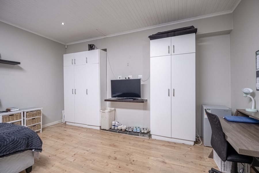 4 Bedroom Property for Sale in Summerstrand Eastern Cape